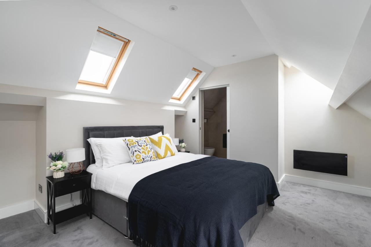 Skyvillion - Cozy Large 4 & 1 Bed Apartments In London Enfield, Mins To Tube Station, Free Wi-Fi Екстер'єр фото