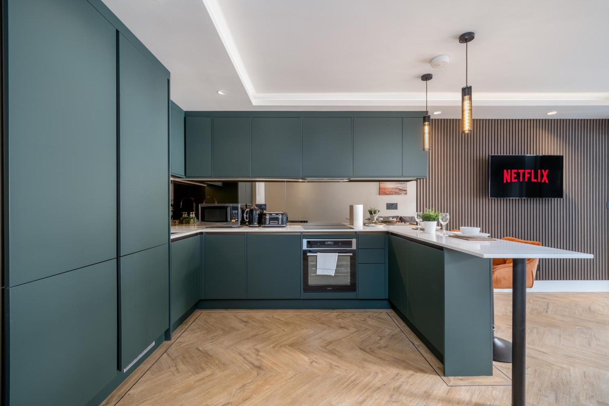 Skyvillion - Cozy Large 4 & 1 Bed Apartments In London Enfield, Mins To Tube Station, Free Wi-Fi Екстер'єр фото